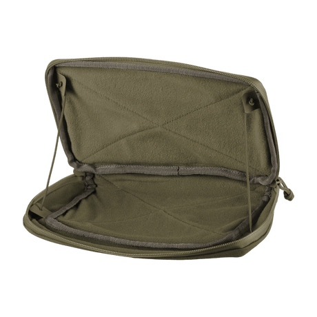 M-Tac Admin Pouch Large Elite avoimena, taktisen varusteen, asiakirjojen ja laitteiden säilytykseen. Valmistettu Cordura 500D:stä.