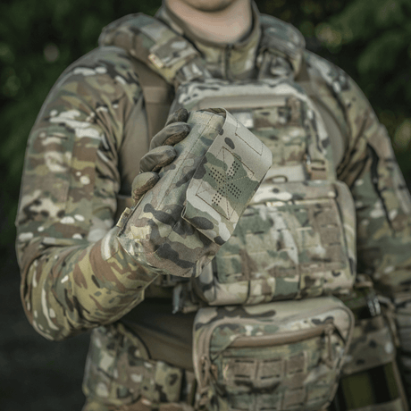 M-Tac Mediclomme Small Vertical Elite multicam-nylonista NIJ-sertifioinnilla ja sisäisellä IFAK-organizerilla, näytetty gallerian sijainti 1.
