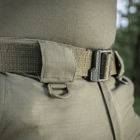 Billede af M-Tac Shorts Aggressor Short med elastisk bæltestrop og D-ring, ideel til taktisk brug og komfort på varme dage.