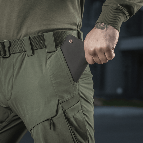 M-Tac Bukser Rubicon Flex i grøn med innovativ cargo-lomme og 4-Way Stretch stof, perfekt til træning og fritid.