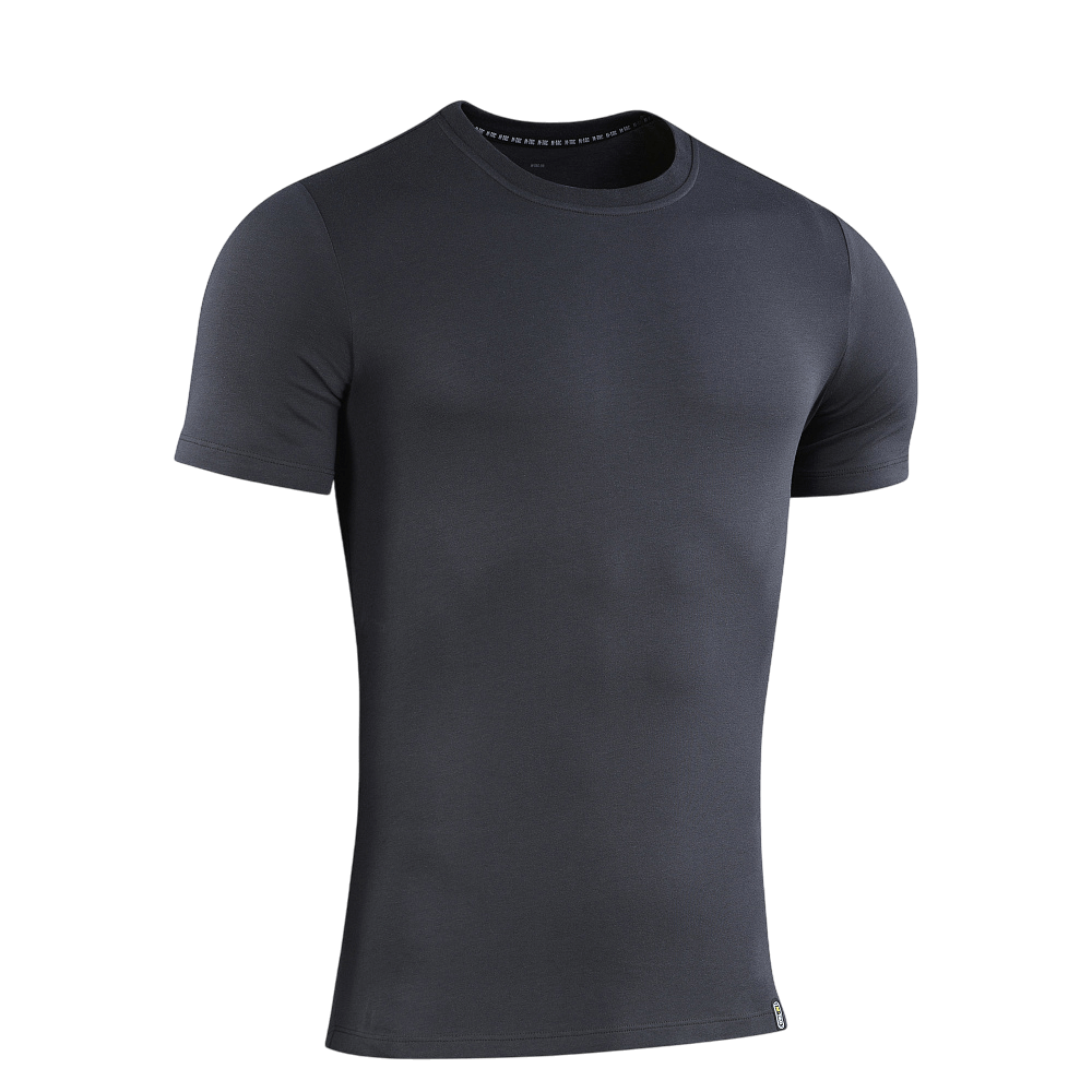 M-Tac T-shirt 93/7 Summer i mørkegrå, ideel til hverdagsbrug med 93% bomuld og 7% elastan for åndbar komfort og elegant pasform.