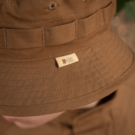 M-Tac Panama Rip-Stop army-hat med semi-stiv skygge og ventilationshuller, ideel til camouflage og åndbarhed.