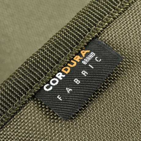M-Tac Pung Elite Gen.II valmistettu kestävästä Cordura 500D-kankaasta, lähikuva merkkilapusta.