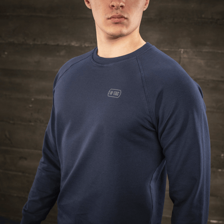 M-Tac Raglan Athlete -navy-college, pyöreä pääntie ja raglanhihat, sopii arkeen ja urheiluun. 95% puuvillaa, 5% elastaania.
