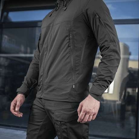 M-Tac Flash Jakke designet til alsidig brug, perfekt til vandreture eller sport, let og kompakt - ideal til hverdag eller outdoor.
