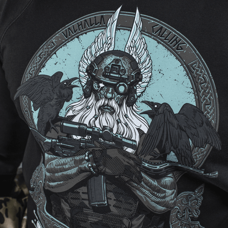 M-Tac Raglan Odin Mystery med motiv af Odin i nordisk mytologi, i sort med Premium MagnaColours® tryk, perfekt til casual stil.