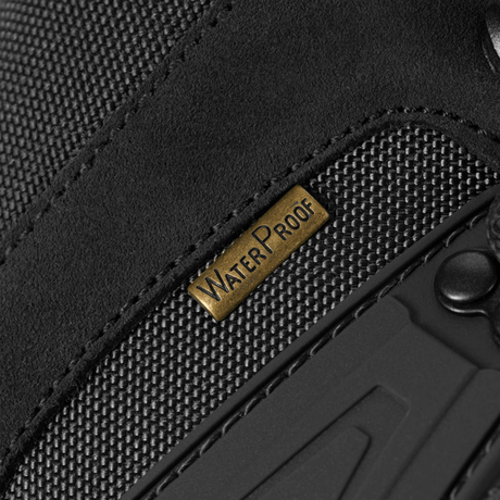 M-Tac Taktiske Demi-Season Støvler Pro Line vedenpitävällä Cordura-materiaalilla, kestävyyttä ja mukavuutta taktisiin tehtäviin.