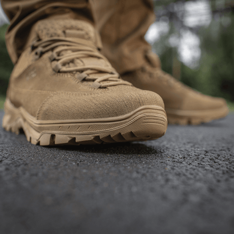 M-Tac Tactical Sneakers Patrol R Vent i slidstærkt læder, ideelle til trekking og outdoor-aktiviteter, med skridsikker sål.