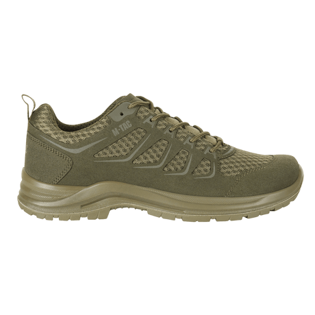 M-Tac Tactical Sneakers IVA, lette og ventilerede snøresko i grøn med beskyttende tåkappe til trekking og outdoor-aktiviteter.
