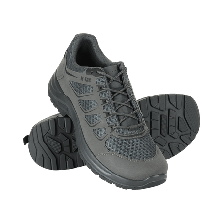 M-Tac Tactical Sneakers IVA med åndbar mesh overdel og forstærket tå, ideelle til trekking og outdoor-aktiviteter.