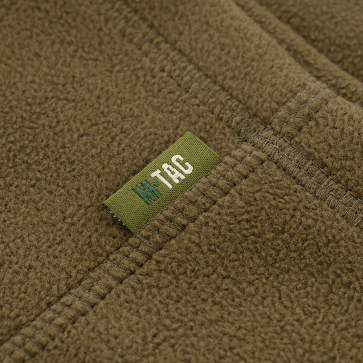 M-Tac Fleece Neck Gaiter med Snor i brun fleece materiale med logo syning, 260 g/m² polyester, justerbar for optimal komfort.