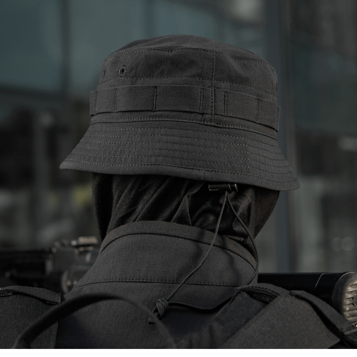 M-Tac Panamahat Gen. II Summer Flex, let og komfortabel hat til solbeskyttelse, set bagfra, perfekt til hverdagsbrug i sommersæsonen.