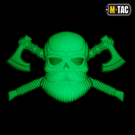M-Tac Bearded Skull 3D PVC-patch partaisella kallo- ja kirveskuviolla, kestävä PVC, Velcro helppoon kiinnitykseen taktista käyttöä ja maastoutusta varten.