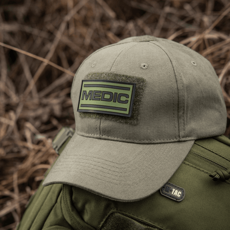 M-Tac Patch Medic PVC 3d en lippalakissa, velcro-kiinnitys, soveltuu lääkintähenkilöstölle.