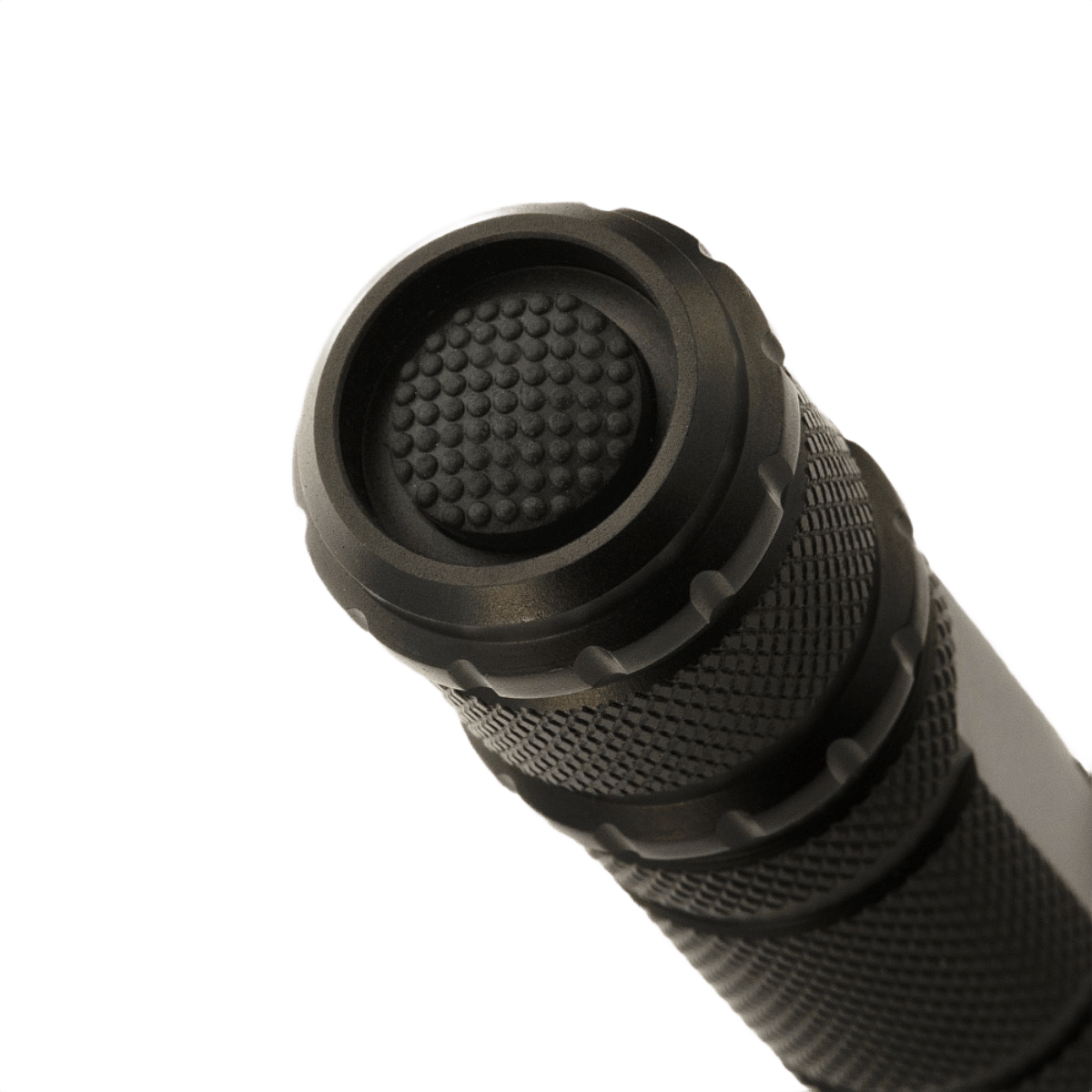 M-Tac Lommelygte P4 i sort aluminium, visende bundknap