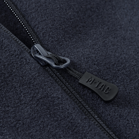 M-Tac Polartec Sport Fleecejakke lynlås detalje med Polartec® 200 Series fleece for optimal varmeisolering og komfort.