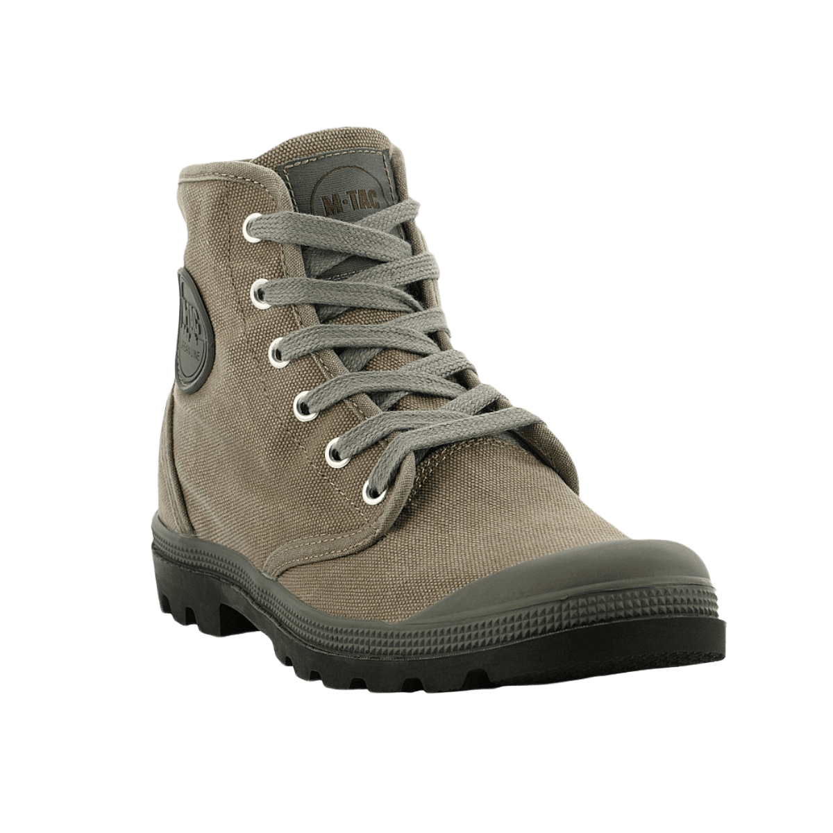 M-Tac Sneakers i klassisk design med 6 metalliserede snørehuller, bred polyester snøre og vulkaniseret gummisål, perfekt til udendørs brug.