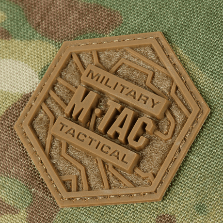 M-Tac Konvert Taske Elite, lähikuva Cordura-kankaasta ja sotilaallisista tunnustettavista yksityiskohdista.