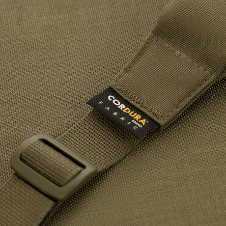 Lähikuva M-Tac asevyöstä kahden pisteen kiinnityksellä, CORDURA®-kankaasta, Woojin Plastic®-soljella.