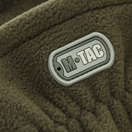 M-Tac Handsker Fleece Thinsulate tæt på med logoet vist på den isolerede fleeceoverflade, ideel til koldtværvejr.