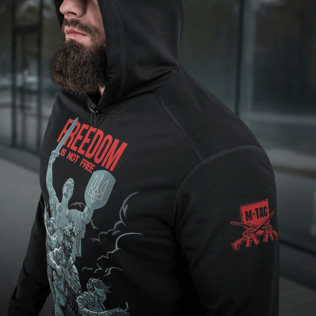 M-Tac Hoodie Freedom med militærinspireret design og premium MagnaColours® print, ideel til hverdags- og friluftsbrug.