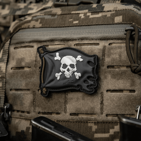 M-Tac Patch Jolly Roger PVC 3D-morale-patch, seikkailunhalu ja päättäväisyys, Velcro-kiinnitys, sopii vaatteisiin ja taktiseen varustukseen.