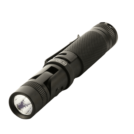 M-Tac taskulamppu p180 säädettävällä valonsuunnalla ja alumiinimuotoilulla, sopii rintataskuun tai reppuun, LED CREE xpg2, jopa 50.000 tunnin käyttöikä.