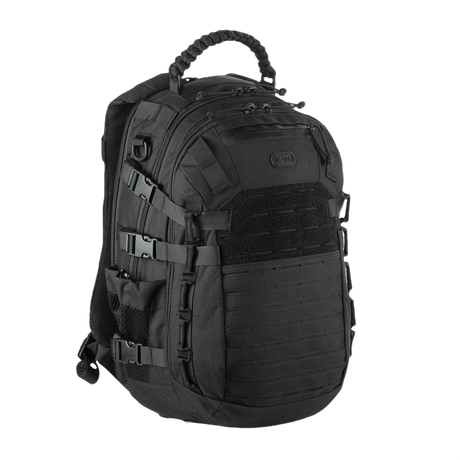 M-Tac Mission Pack -reppu kestävästä mustasta nylosta, MOLLE laser cut -järjestelmällä, suunniteltu taktiseen käyttöön ja outdoor-aktiviteetteihin.