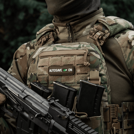 M-Tac Patch Autosave PVC kiinnitetty taktiseen liiviin, 3D-morale-patch Velcrolla ja täyspeittävä väri, sopii ulkoiluvälineisiin.
