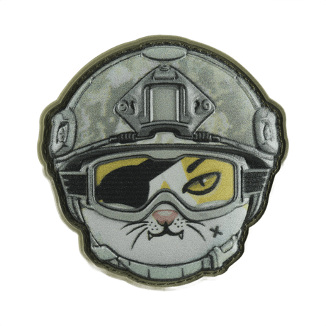 M-Tac Patch Emoji #12 PVC moraalimerkki, kissa kypärässä ja Velcro-kiinnitys, hauska lisä vaatteisiin, laukkuun tai varusteisiin.