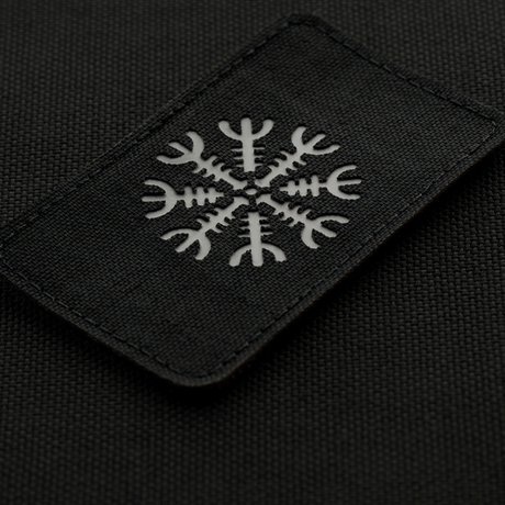 M-Tac Patch Helm of Horror Vaakasuuntainen Laser Cut – ægishjálmur, valmistettu kestävästä Cordura 500D:stä, kiinnitys Velcro.