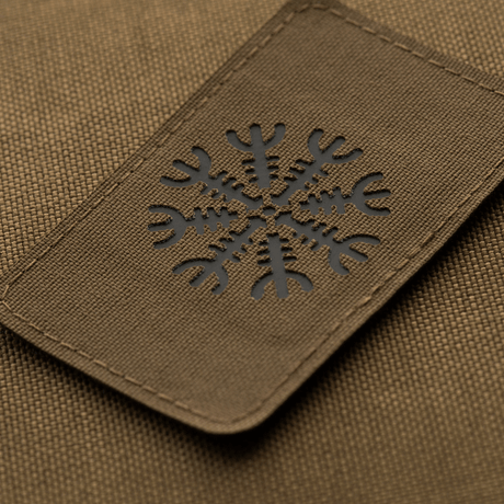 M-Tac Patch Helm of Horror Vaakasuuntainen Laser Cut – ægishjálmur‑kuvio, Cordura 500D ja Velcro‑kiinnitys, sopii taktiseen käyttöön.