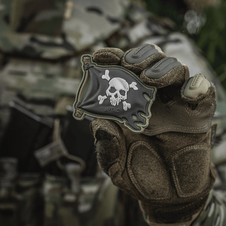 M-Tac Patch Jolly Roger PVC 3d-muotoilu käsineen pitäessä, symboloi seikkailunhalua, velcro takana, 8x5.