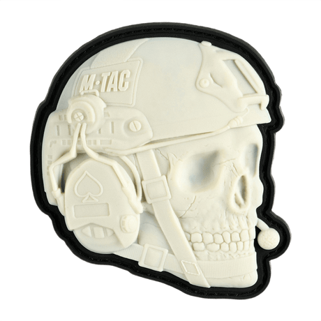 M-Tac Patch Operator 3D PVC 3D-muotoilu Velcro-kiinnityksellä, moraalimerkki vaatteisiin tai taktisiin varusteisiin, valkoinen kypärä ja kallo.