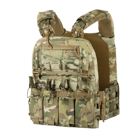 M-Tac Plate Carrier Cuirass FAST XL QRS suojaliivi Cordura 500D:stä pikakiinnityksellä; yhteensopiva ESAPI XL -levyjen kanssa.