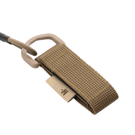 M-Tac Safety Cord med D-ring ruskea paracord-naru MOLLE-kiinnityksellä varusteiden kuten avainten ja aseiden turvalliseen säilytykseen.