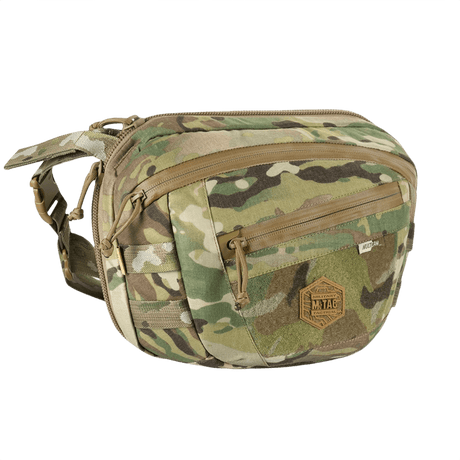M-Tac Sphaera Hardsling Bag Large Elite med Velcro Cordura-materiaalista, säädettävä olkahihna ja Velcro-paneeli maastokuosissa.