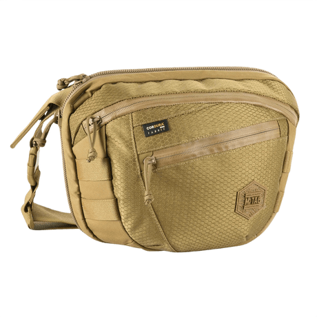 M-Tac Sphaera Hex Hardsling Bag Large Elite hiekansävyinen, vetoketjutaskut ja säädettävä hihna.