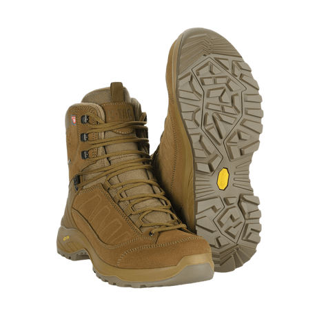 M-Tac Tactical talvikenkiä mokasta, Vibram-pohja ja Primaloft-eristys, suunniteltu ulko- ja kylmiin ympäristöihin.