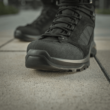 M-Tac Taktiske Demi-Season Støvler Pro Line Vibram-pohjalla, sopii taktisiin tehtäviin, vaellukseen ja fyysiseen aktiivisuuteen.