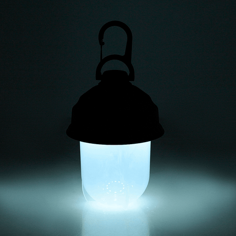 M-Tac retkeilyriippuvalaisin retrotyylillä ja LED-valolla, täydellinen retkeilyyn, kalastukseen ja metsästykseen. 200 lumenia, 3 valotoimintoa.
