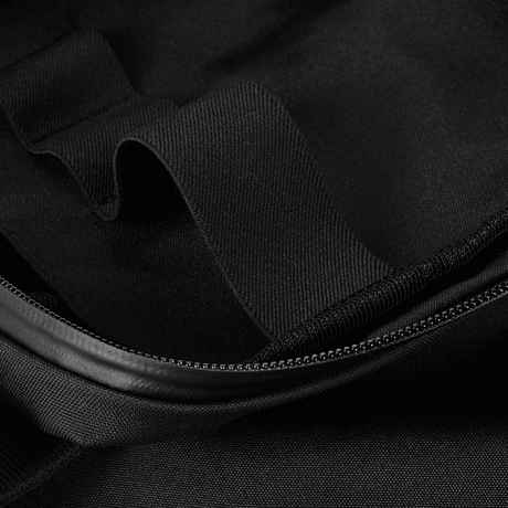 Lähikuva M-Tac Horizontal Medical Pouch ROLL Elite: Cordura 500D -kangas ja vetoketjudetaili.