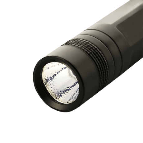 M-Tac-taskulamppu P21 kompakti ja kirkas taskulamppu alumiinista, sopii EDC-settiin ja ulkokäyttöön, Cree XR-E P4-WC -LED.