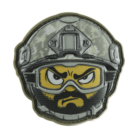 M-Tac Patch Emoji #21 3D-efektillä, PVC-materiaali ja Velcro-kiinnitys, sopii taktiseen käyttöön vaatteissa tai varusteissa.