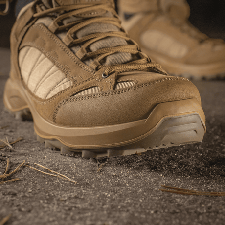 Tactical Sneakers Demi-Season – Let og komfortabel med naturlæder overdel og gummiforstærkninger til trekking og outdoor-aktiviteter.