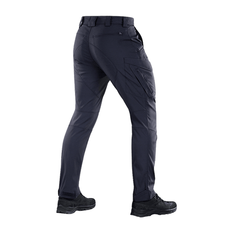 M-Tac Bukser Aggressor Summer Flex set bagfra, viser let Rip-Stop nylonstof, ideel til varmt vejr. Taktiske bukser til komfort og åndbarhed.
