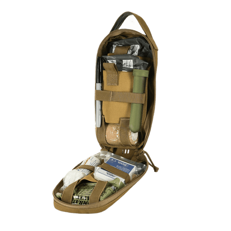 M-Tac Medical Pouch Rip Off åben, viser førstehjælpsudstyr, monteret på MOLLE Velcro-panel, let at rive af og nem adgang til medicinsk udstyr.