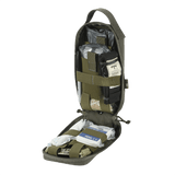 M-Tac Medical Pouch Rip Off, åbnet medicinsk taske med førstehjælpskit, monteret på MOLLE Velcro-paneler, klar til hurtig adgang.