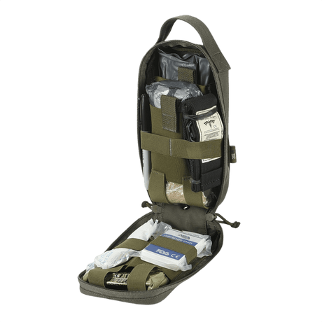 M-Tac Medical Pouch Rip Off, åbnet medicinsk taske med førstehjælpskit, monteret på MOLLE Velcro-paneler, klar til hurtig adgang.