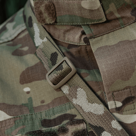 Nærbillede af camouflage mønster på M-Tac Taske til Natkikkert PVS-14